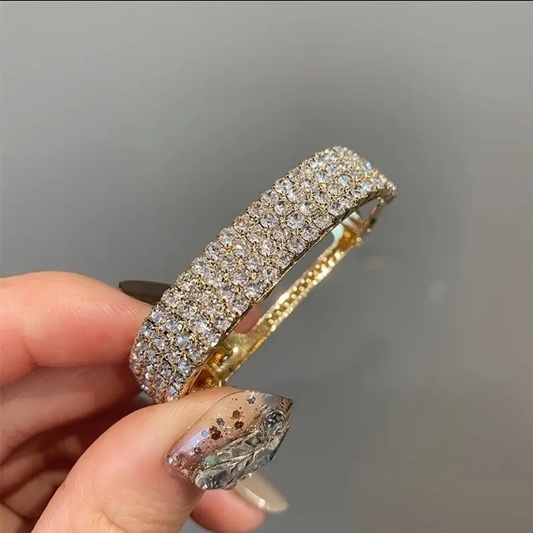 گیره فرانسوی نگیندار با طراحی خاص کد ۲۳۱۸