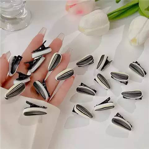 گیره مو انبری تک عددی طرح تخمه آفتابگردان کد 3812